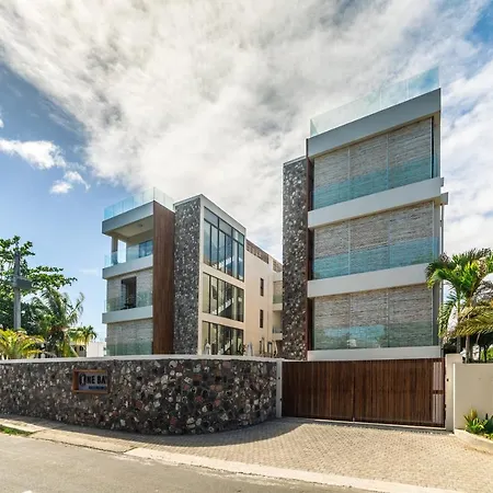 One Bay Residence Apartment 6 Pereybere Beach Exterior photo