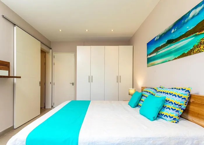 One Bay Residence Apartment 6